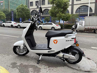 【Yadea/雅迪電動(dòng)車】雅迪電動(dòng)車2021新款E1 2.0 60V石墨烯電池電瓶車女家用電動(dòng)摩托車【報(bào)價(jià) 價(jià)格 評(píng)測(cè) 怎么樣